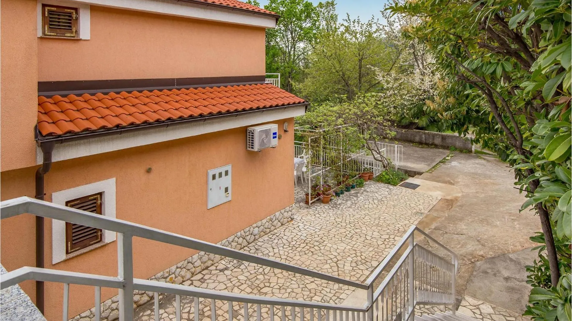Nice Apartment In Lovran With Wifi