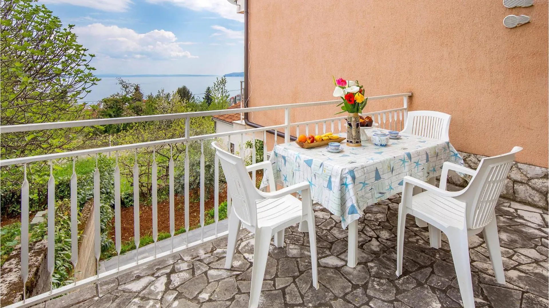 Nice Apartment In Lovran With Wifi
